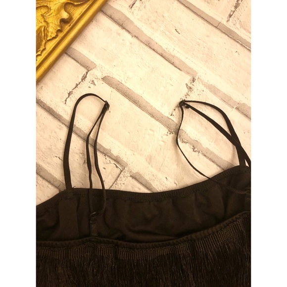 📍SOLD -Black Fringe Adjustable Strap Crop Top - Picture 4 of 6